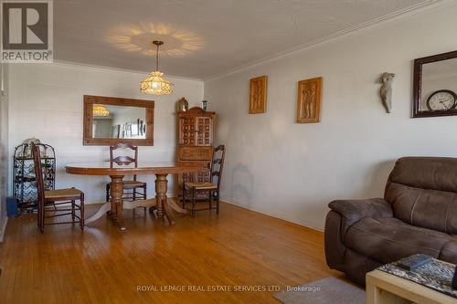 70 Watney Crescent, Toronto, ON - Indoor Photo Showing Other Room