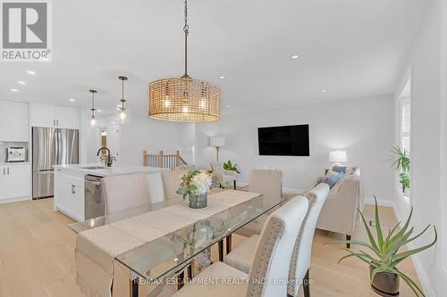 675 Woodview Road, Burlington, ON - Indoor Photo Showing Dining Room