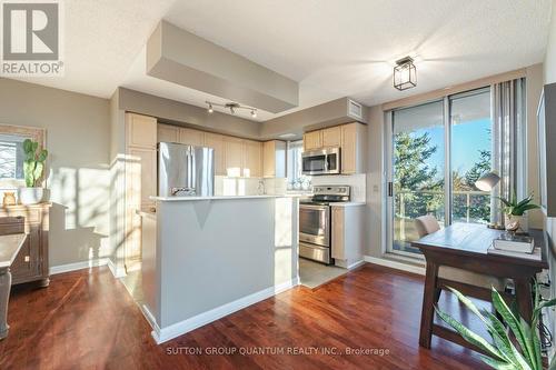 305 - 1140 Parkwest Place S, Mississauga, ON - Indoor Photo Showing Kitchen