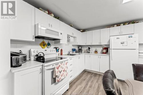 60 Main West Unit# 4, Kingsville, ON - Indoor Photo Showing Kitchen With Double Sink