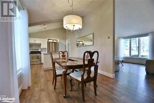 39 Trillium Court, Wasaga Beach, ON - Indoor Photo Showing Dining Room