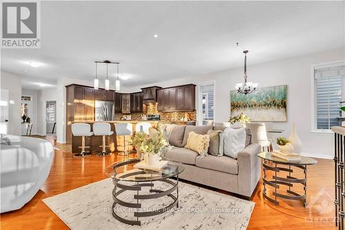 406 Blackleaf Drive, Ottawa, ON - Indoor Photo Showing Living Room