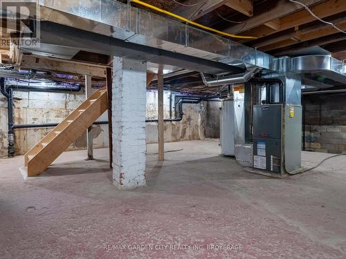 1076 Line Avenue, Pelham (662 - Fonthill), ON - Indoor Photo Showing Basement