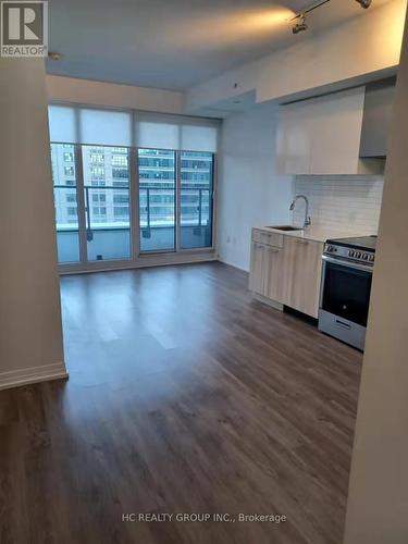 928 - 251 Jarvis Street, Toronto, ON - Indoor