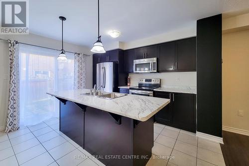 82 Reichert Court, Milton, ON - Indoor Photo Showing Kitchen