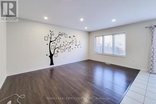 82 Reichert Court, Milton, ON - Indoor Photo Showing Other Room