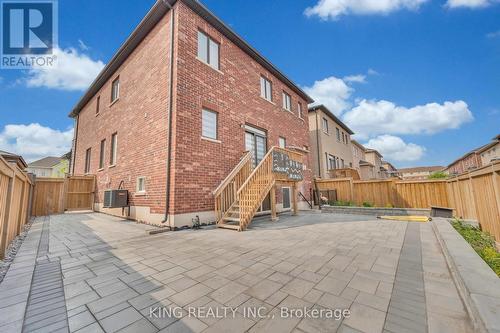 #Bsmt - 476 Wheat Boom Drive, Oakville, ON - Outdoor With Exterior