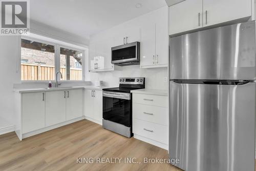 #Bsmt - 476 Wheat Boom Drive, Oakville, ON - Indoor Photo Showing Kitchen