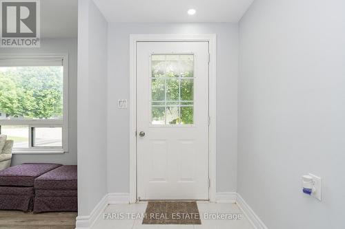 39 Brackenbury Street, Grey Highlands, ON - Indoor Photo Showing Other Room