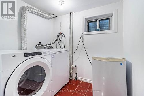 60 Fleetwood Crescent, Brampton, ON - Indoor Photo Showing Laundry Room