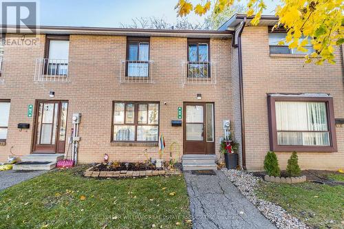 60 Fleetwood Crescent, Brampton, ON - Outdoor With Facade