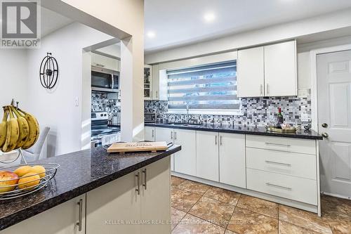 60 Fleetwood Crescent, Brampton, ON - Indoor Photo Showing Kitchen