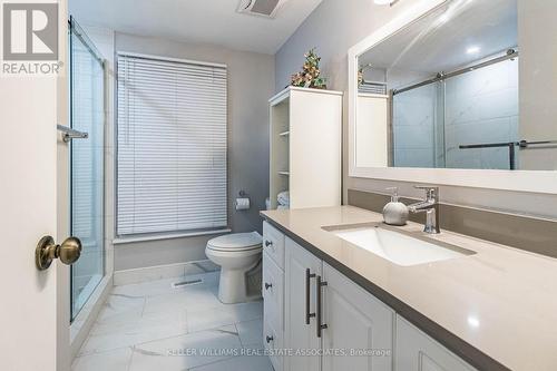 60 Fleetwood Crescent, Brampton, ON - Indoor Photo Showing Bathroom