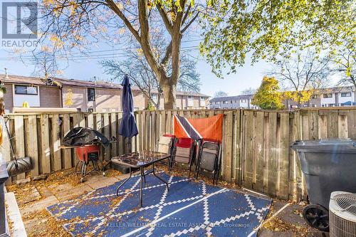 60 Fleetwood Crescent, Brampton, ON - Outdoor