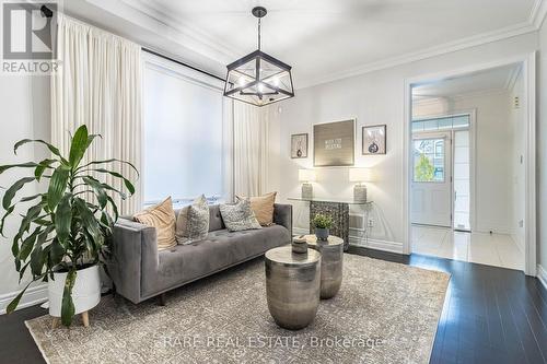 61 Ash Hill Avenue, Caledon, ON - Indoor Photo Showing Living Room