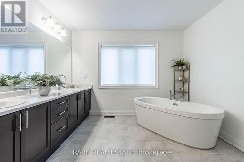 61 Ash Hill Avenue, Caledon, ON - Indoor Photo Showing Bathroom