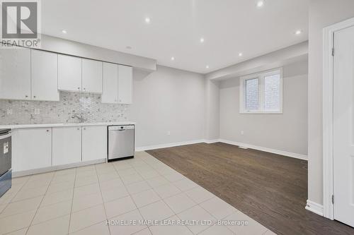 70 Hashmi Place, Brampton, ON - Indoor Photo Showing Kitchen