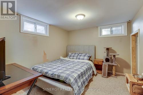 315 Burns Street, Strathroy-Caradoc (Sw), ON - Indoor Photo Showing Bedroom