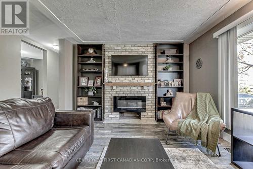 263 Greenwood Avenue, London, ON - Indoor Photo Showing Living Room With Fireplace