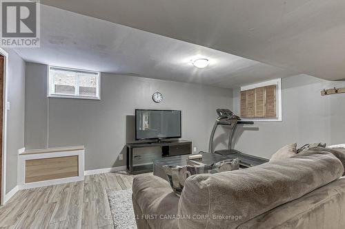 263 Greenwood Avenue, London, ON - Indoor Photo Showing Gym Room