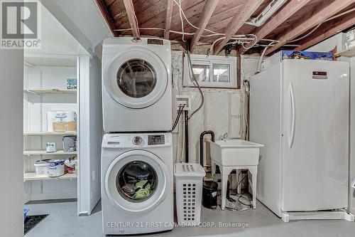 263 Greenwood Avenue, London, ON - Indoor Photo Showing Laundry Room