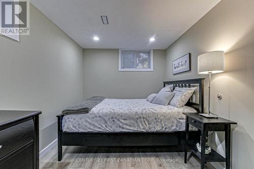 263 Greenwood Avenue, London, ON - Indoor Photo Showing Bedroom