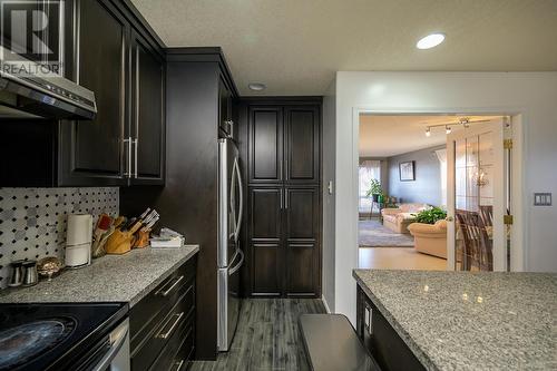 6733 Checkley Road, Prince George, BC - Indoor Photo Showing Kitchen