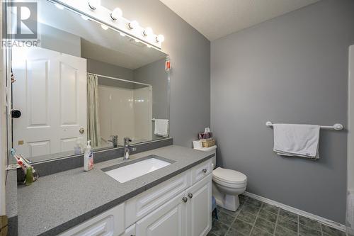 6733 Checkley Road, Prince George, BC - Indoor Photo Showing Bathroom