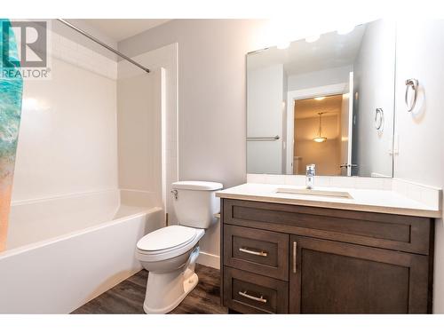 302 6798 Westgate Avenue, Prince George, BC - Indoor Photo Showing Bathroom