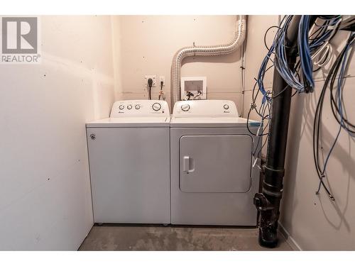 302 6798 Westgate Avenue, Prince George, BC - Indoor Photo Showing Laundry Room