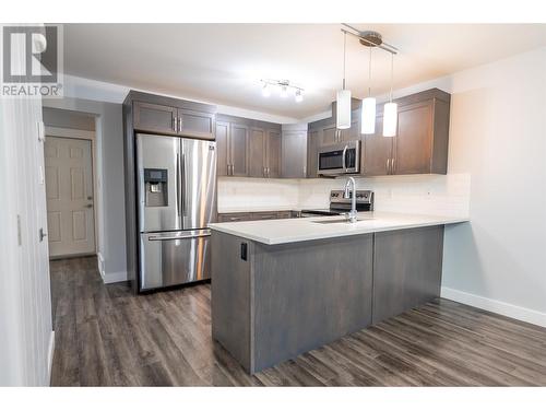 302 6798 Westgate Avenue, Prince George, BC - Indoor Photo Showing Kitchen With Upgraded Kitchen