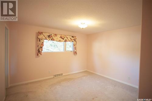 2015 Sommerfeld Avenue, Saskatoon, SK - Indoor Photo Showing Other Room