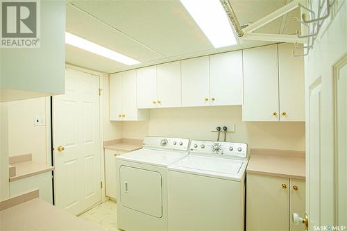 2015 Sommerfeld Avenue, Saskatoon, SK - Indoor Photo Showing Laundry Room