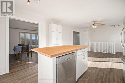 4046 20Th Side Road, Bradford West Gwillimbury, ON - Indoor Photo Showing Kitchen