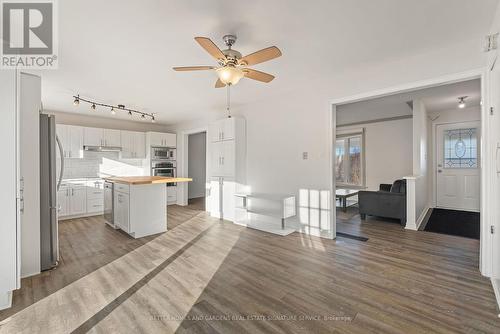 4046 20Th Side Road, Bradford West Gwillimbury, ON - Indoor Photo Showing Kitchen