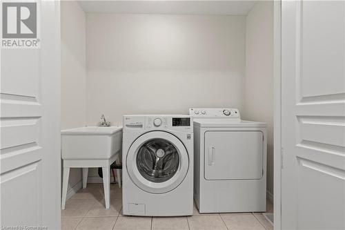 74 Vinton Road, Ancaster, ON - Indoor Photo Showing Laundry Room