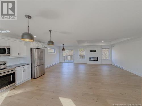 32 Blenheim Drive, Quispamsis, NB - Indoor Photo Showing Kitchen