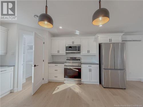 32 Blenheim Drive, Quispamsis, NB - Indoor Photo Showing Kitchen