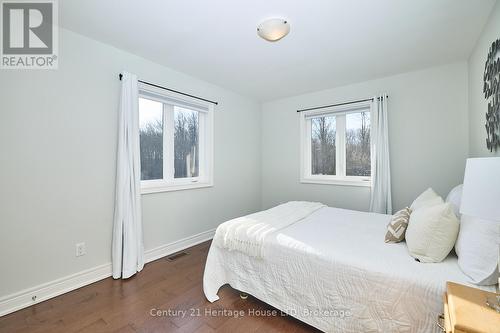 51267 Tunnacliffe Road, Wainfleet (879 - Marshville/Winger), ON - Indoor Photo Showing Bedroom