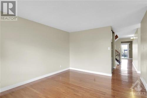 Living room - 8 Henfield Avenue, Ottawa, ON - Indoor Photo Showing Other Room