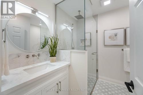 3150 Bentworth Drive, Burlington, ON - Indoor Photo Showing Bathroom