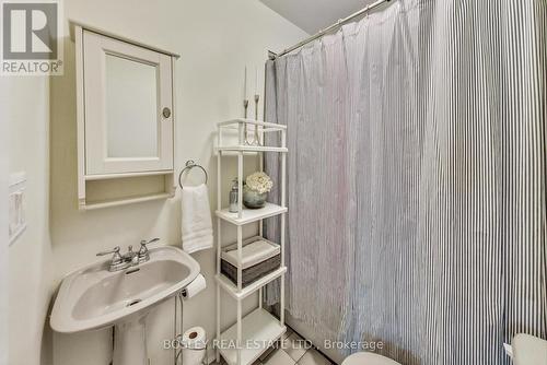 74 Natal Avenue, Toronto, ON - Indoor Photo Showing Bathroom