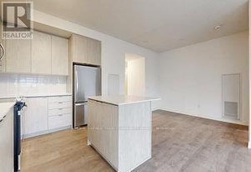 708 - 55 Duke Street W, Kitchener, ON - Indoor Photo Showing Kitchen