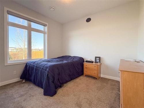 41 Southview Drive, Brandon, MB - Indoor Photo Showing Bedroom