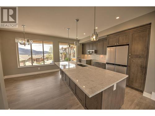 130 Colebrook Road Unit# 27, Kamloops, BC - Indoor Photo Showing Kitchen