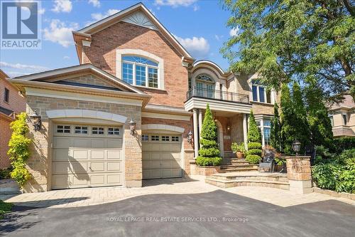 559 Golfview Court, Oakville, ON - Outdoor With Facade