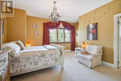 559 Golfview Court, Oakville, ON - Indoor Photo Showing Bedroom