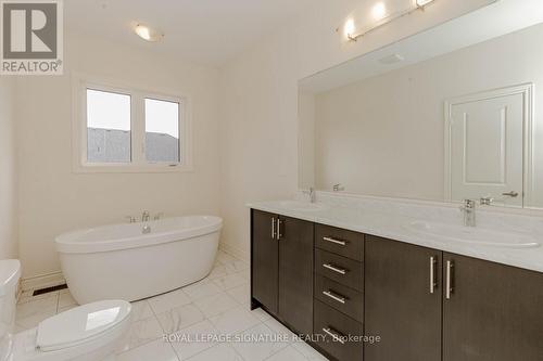 58 Attwater Drive, Cambridge, ON - Indoor Photo Showing Bathroom