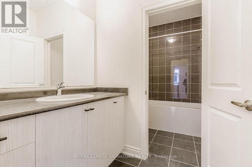 58 Attwater Drive, Cambridge, ON - Indoor Photo Showing Bathroom