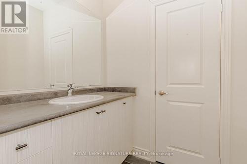 58 Attwater Drive, Cambridge, ON - Indoor Photo Showing Bathroom